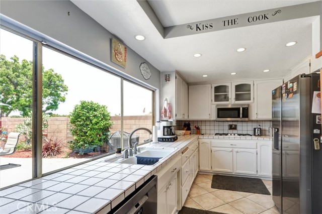 18137 Galatina Street, Rowland Heights CA: https://media.crmls.org/medias/5ef9861c-0e64-47f4-a30e-383bd915cdff.jpg