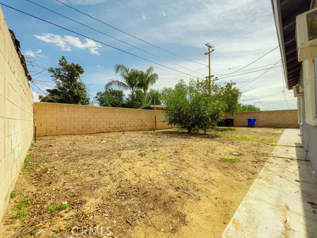 Detail Gallery Image 9 of 29 For 9845 Arbor Ave, Fontana,  CA 92335 - 3 Beds | 1/1 Baths