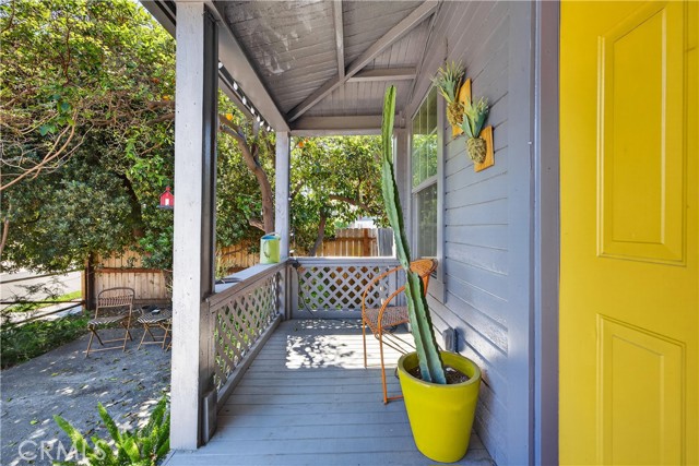 Detail Gallery Image 5 of 47 For 614 N Shelton, Santa Ana,  CA 92703 - 5 Beds | 2 Baths