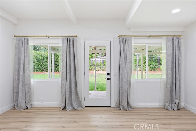 Detail Gallery Image 15 of 29 For 12811 Chaplet, North Tustin,  CA 92705 - 3 Beds | 2 Baths