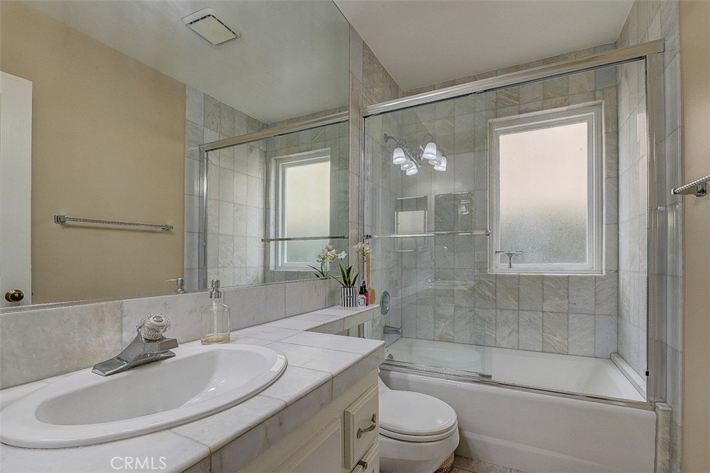 5efbba1a Cf11 49c3 8387 D2e56f0ad9f5