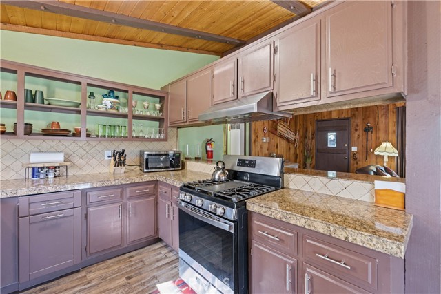 Detail Gallery Image 11 of 32 For 44667 Barton, Sugarloaf,  CA 92386 - 2 Beds | 2 Baths