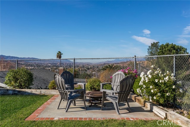 Detail Gallery Image 33 of 42 For 18711 Nadal St, Canyon Country,  CA 91351 - 3 Beds | 2 Baths