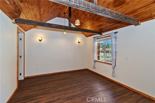 Detail Gallery Image 21 of 49 For 39234 N Shore Dr, Fawnskin,  CA 92333 - 2 Beds | 1/1 Baths