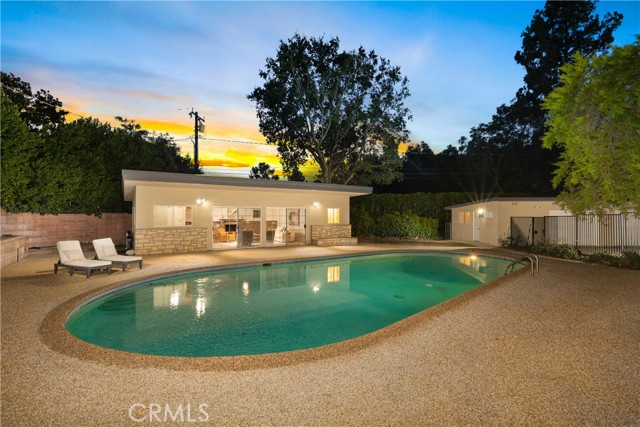 840 W Orange Grove Avenue, Arcadia CA: https://media.crmls.org/medias/5efd6773-a5ae-4933-96b6-116dc69b2384.jpg