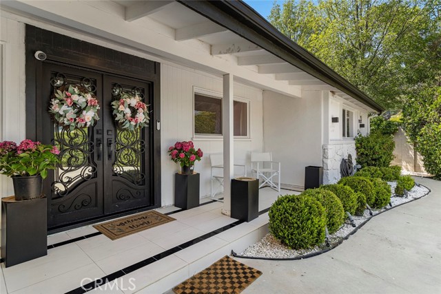 Detail Gallery Image 4 of 34 For 7153 Helmsdale, West Hills,  CA 91307 - 3 Beds | 2/1 Baths