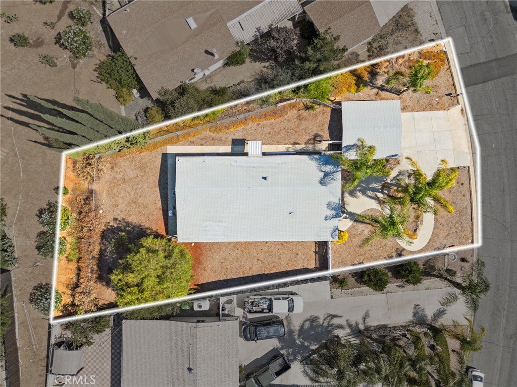 https://media.crmls.org/medias/5efeb9c9-cf34-4aba-8098-f52e89a7050c.jpg?preset=X-Large