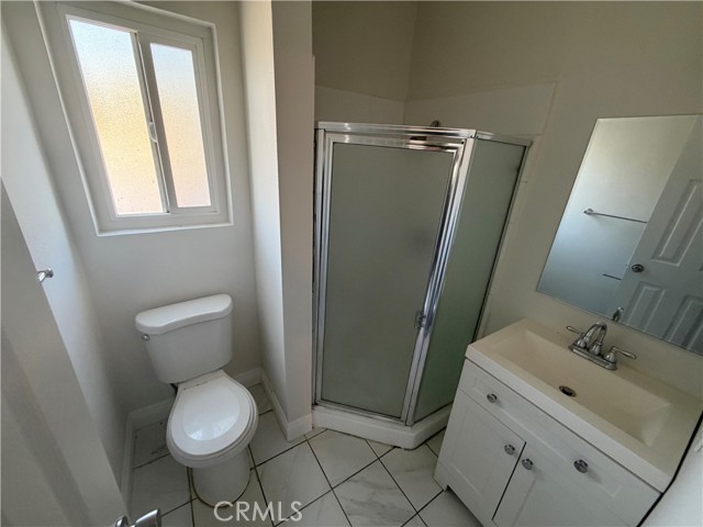 Detail Gallery Image 10 of 18 For 2530 Carmona, Los Angeles,  CA 90016 - 3 Beds | 1 Baths