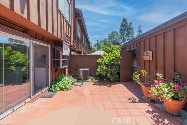 1437 Dalmatia Drive, San Pedro CA: https://media.crmls.org/medias/5effef74-8841-43ce-86e5-66bb906ea9b4.jpg
