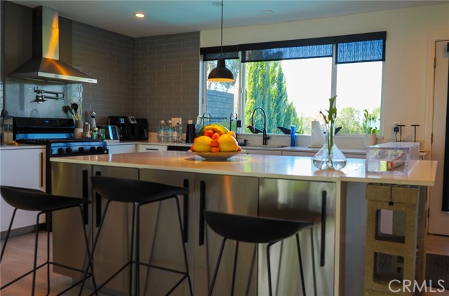 5177 Medina Road, Woodland Hills CA: https://media.crmls.org/medias/5f002cf4-cfdb-4693-a882-97847903c8eb.jpg