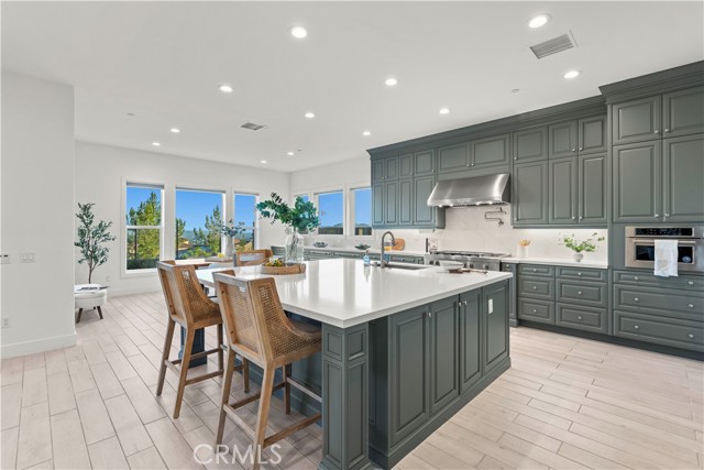 Detail Gallery Image 7 of 53 For 20526 W Deer Grass Ct, Porter Ranch,  CA 91326 - 5 Beds | 5/1 Baths