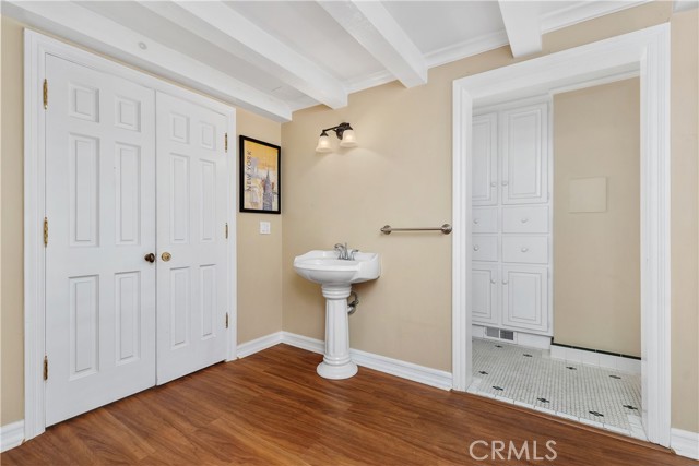 Detail Gallery Image 25 of 44 For 505 29th, Newport Beach,  CA 92663 - 4 Beds | 4 Baths