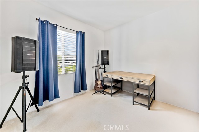 Detail Gallery Image 16 of 47 For 29304 Bent Grass, Lake Elsinore,  CA 92530 - 4 Beds | 3 Baths