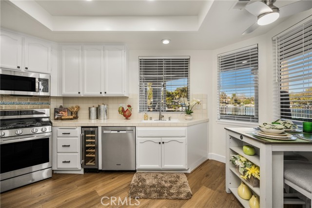 Detail Gallery Image 4 of 59 For 22832 Sailwind Way, Lake Forest,  CA 92630 - 2 Beds | 2 Baths