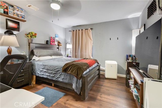 701 W 139th Street, Compton CA: https://media.crmls.org/medias/5f02ac01-320e-40f9-b670-6660eef3152b.jpg