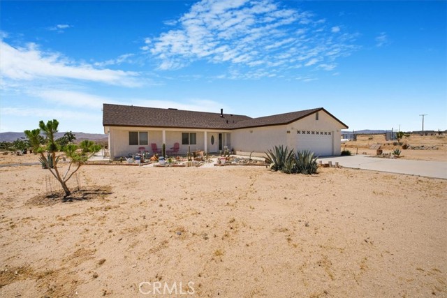 61975 La Brisa Drive, Joshua Tree CA: https://media.crmls.org/medias/5f03ac6c-a4fa-4b3a-89b2-eb887ac1aa9d.jpg