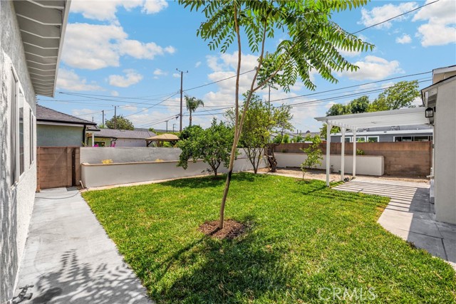Detail Gallery Image 43 of 65 For 631 N Kenwood St, Burbank,  CA 91505 - 5 Beds | 3 Baths