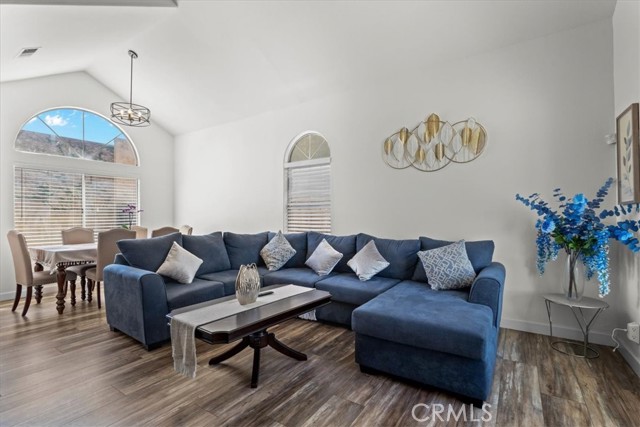 11839 Antler Peak Court, Rancho Cucamonga CA: https://media.crmls.org/medias/5f049eb1-a1ed-472b-a10a-9b9a7ac74f17.jpg