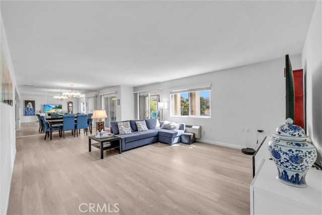 Detail Gallery Image 8 of 28 For 5510 Paseo Del Lago 2d,  Laguna Woods,  CA 92637 - 2 Beds | 2 Baths