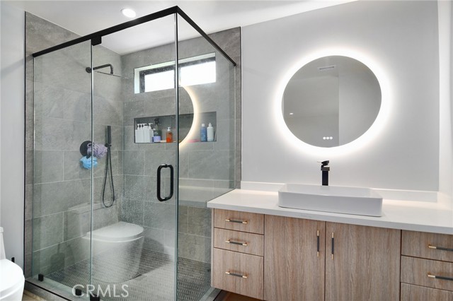 Detail Gallery Image 18 of 47 For 10947 Lurline Ave, Chatsworth,  CA 91311 - 5 Beds | 4 Baths