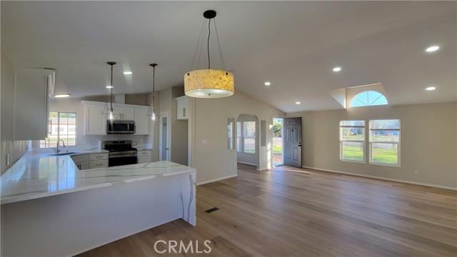 Detail Gallery Image 6 of 22 For 20810 Oleander Ave, Perris,  CA 92570 - 3 Beds | 2 Baths