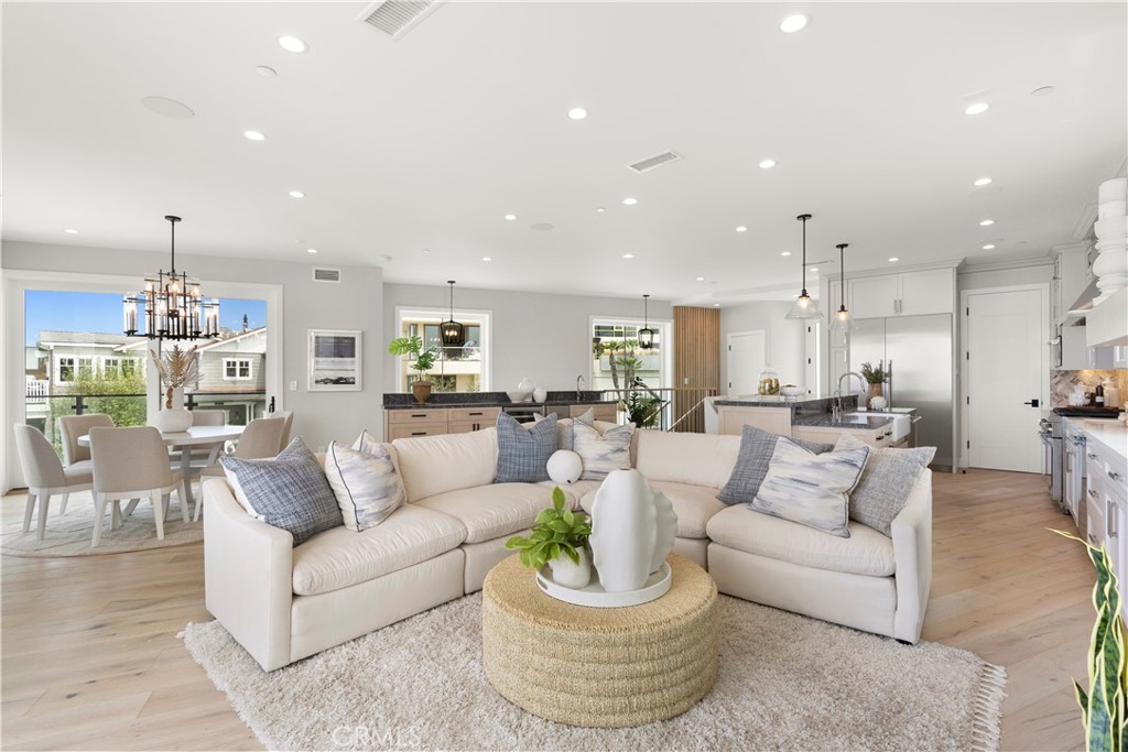 2141 Circle Drive