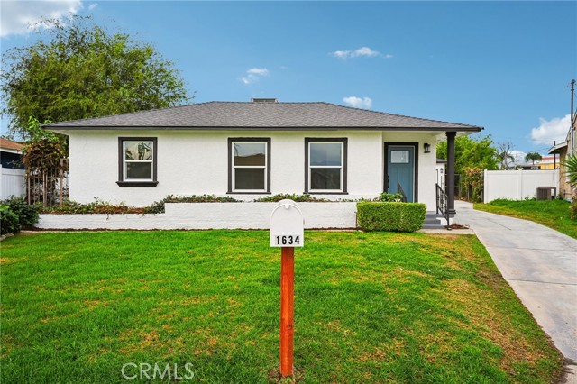 Detail Gallery Image 2 of 32 For 1634 Turrill, San Bernardino,  CA 92411 - 3 Beds | 3 Baths