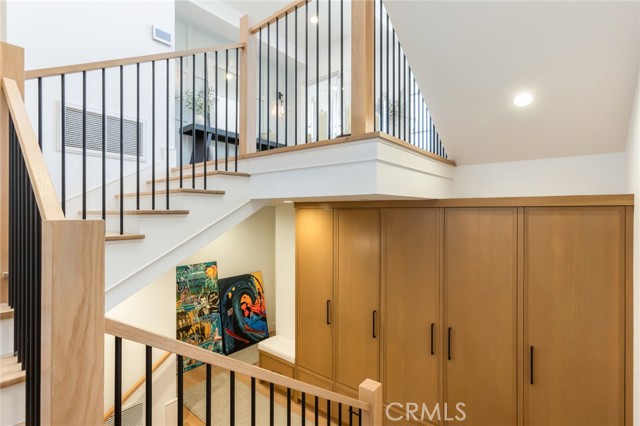 Detail Gallery Image 23 of 31 For 931 Duncan Ave, Manhattan Beach,  CA 90266 - 6 Beds | 5/2 Baths