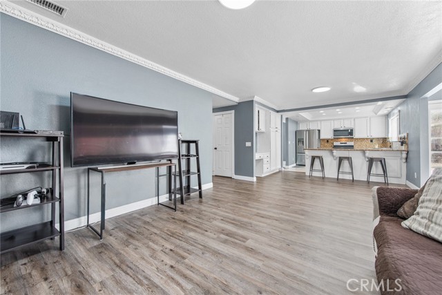 Detail Gallery Image 13 of 43 For 20599 Bloomfield, Riverside,  CA 92508 - 4 Beds | 3 Baths