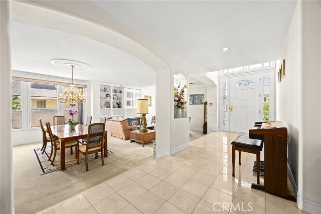 1526 S 2nd Avenue, Arcadia CA: https://media.crmls.org/medias/5f092211-fdf6-4bdb-89a1-debcd2d26e53.jpg