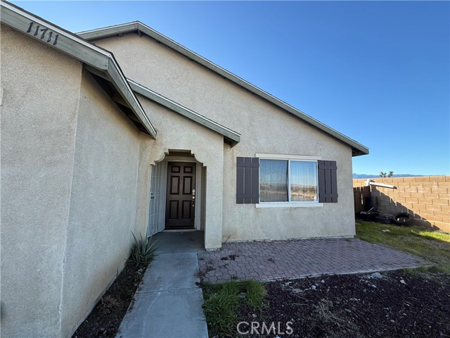 Detail Gallery Image 2 of 13 For 11711 Cliffwood, Victorville,  CA 92392 - 4 Beds | 2 Baths