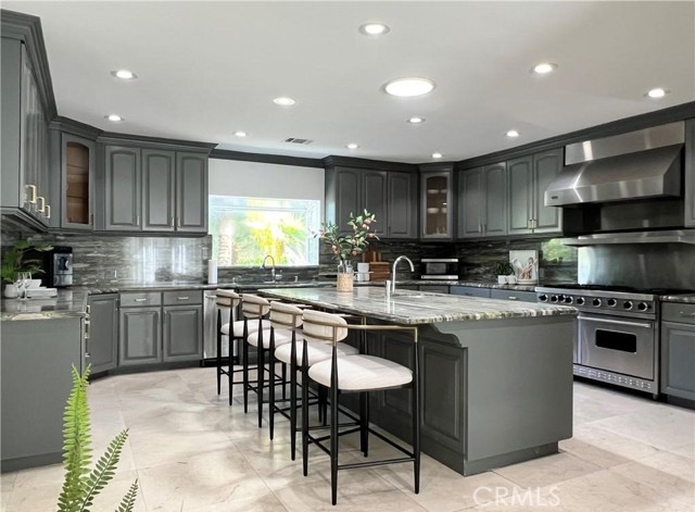 16815 Bajio Road, Encino CA: https://media.crmls.org/medias/5f0a14c1-f5cd-4055-87d1-f1db463b3e44.jpg