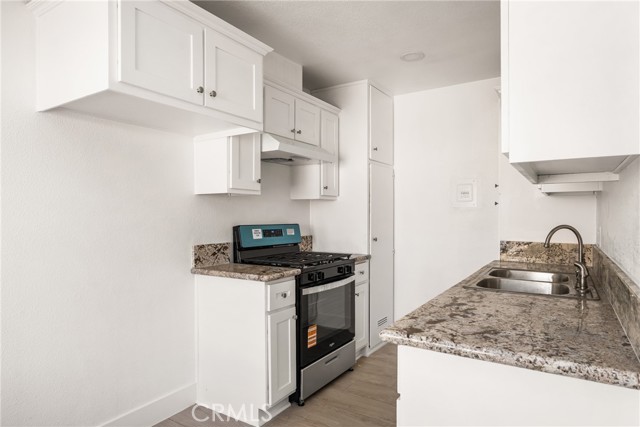 Detail Gallery Image 46 of 62 For 825 S Shelton St, Santa Ana,  CA 92703 - 3 Beds | 3 Baths