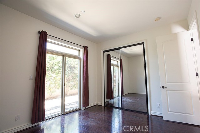 Detail Gallery Image 16 of 17 For 2621 Carnegie Ln #C,  Redondo Beach,  CA 90278 - 3 Beds | 2/1 Baths
