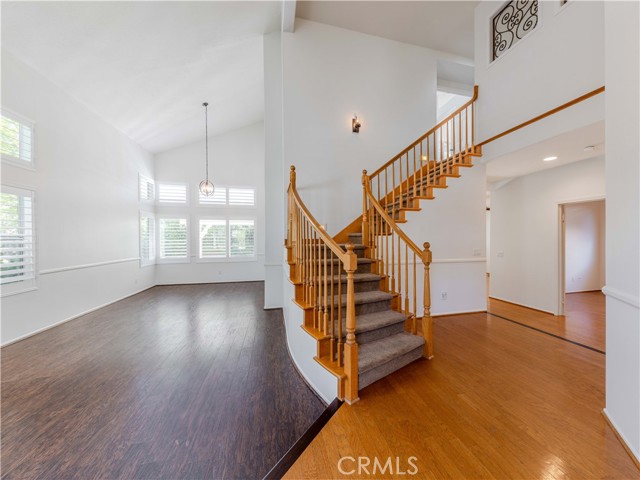 27339 Brighton Lane, Valencia CA: https://media.crmls.org/medias/5f0af2b0-e6f1-439d-a46d-135235484833.jpg