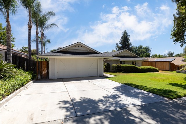 Detail Gallery Image 2 of 40 For 22629 De Soto St, Grand Terrace,  CA 92313 - 4 Beds | 2 Baths