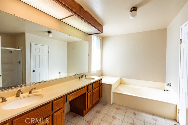 Detail Gallery Image 39 of 51 For 330 Amberwood Dr, Walnut,  CA 91789 - 5 Beds | 3 Baths