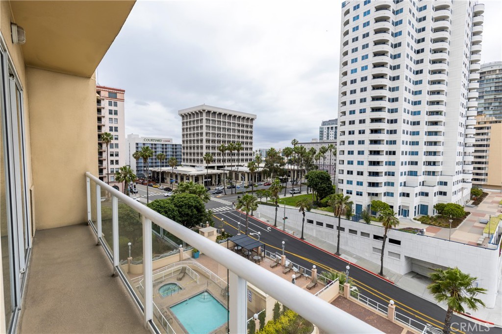 488 E Ocean Boulevard 616