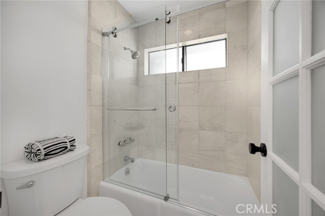 11601 Montana Avenue, Los Angeles CA: https://media.crmls.org/medias/5f0d436f-ce00-42e0-8249-b65d62343113.jpg