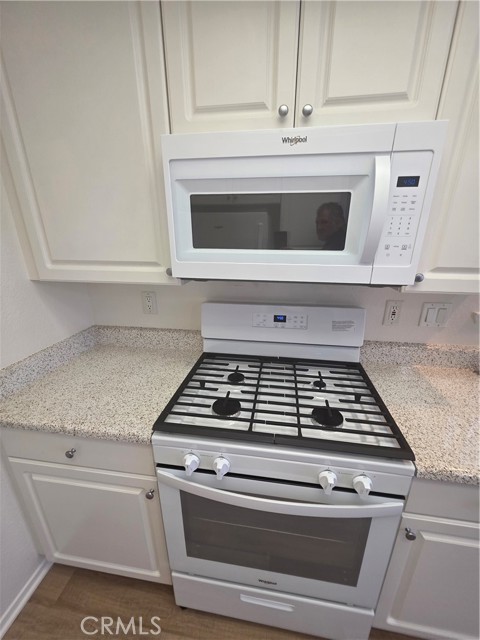 Detail Gallery Image 3 of 28 For 7419 Butterfield Pl, Rancho Cucamonga,  CA 91730 - 3 Beds | 2/1 Baths