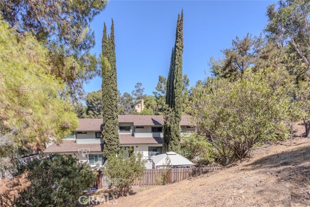 Detail Gallery Image 35 of 40 For 10831 Roycroft St #18,  Sun Valley,  CA 91352 - 3 Beds | 2/1 Baths