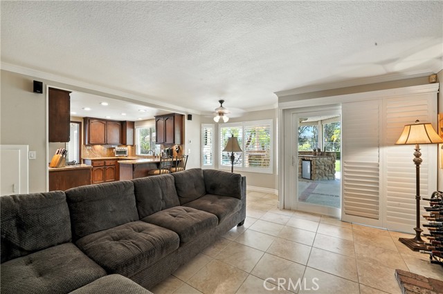3581 Hillsdale Ranch Road, Chino Hills CA: https://media.crmls.org/medias/5f0f7449-b03c-4331-9cb4-3e79f49d8c6e.jpg