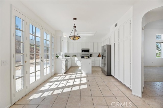 Detail Gallery Image 17 of 40 For 1378 Coral Gables, Corona,  CA 92881 - 4 Beds | 3 Baths