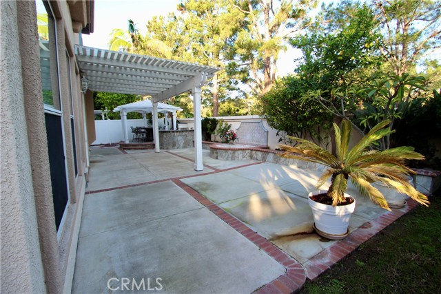 Detail Gallery Image 25 of 31 For 11 Pienza, Irvine,  CA 92606 - 5 Beds | 3 Baths