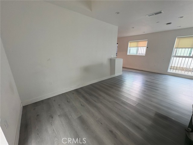 Detail Gallery Image 8 of 23 For 1814 W 36th St, Los Angeles,  CA 90018 - – Beds | – Baths