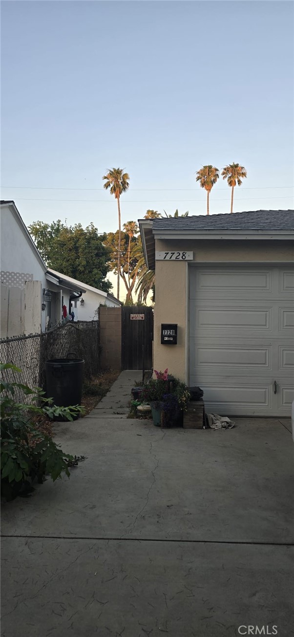 7728 Chimineas Avenue, Reseda CA: https://media.crmls.org/medias/5f10cd24-3fcd-4bec-a558-68dbcb4bf998.jpg