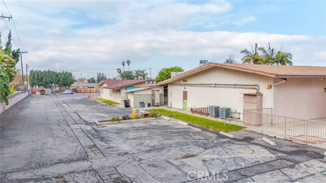 1747 Nogales Street, Rowland Heights, California 91748, ,Commercial Lease,For Rent,1747 Nogales Street,CRCV25029785