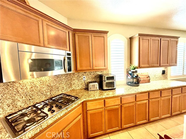 Detail Gallery Image 9 of 29 For 124 Little Ranch Cir, Oakley,  CA 94561 - 4 Beds | 3 Baths