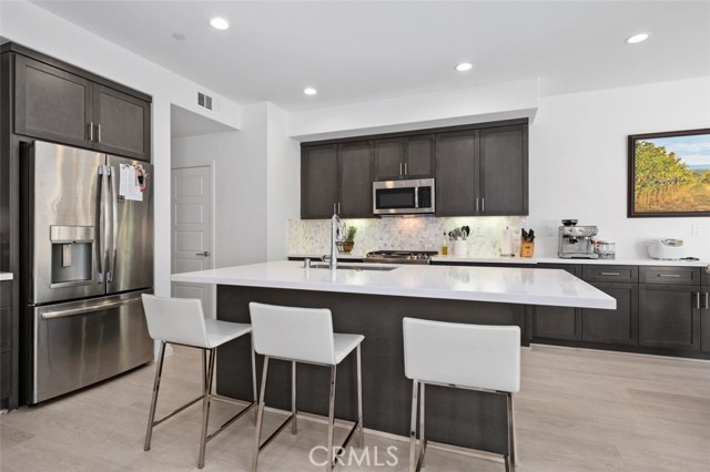 Detail Gallery Image 8 of 33 For 29 Prominence, Lake Forest,  CA 92630 - 3 Beds | 2/1 Baths