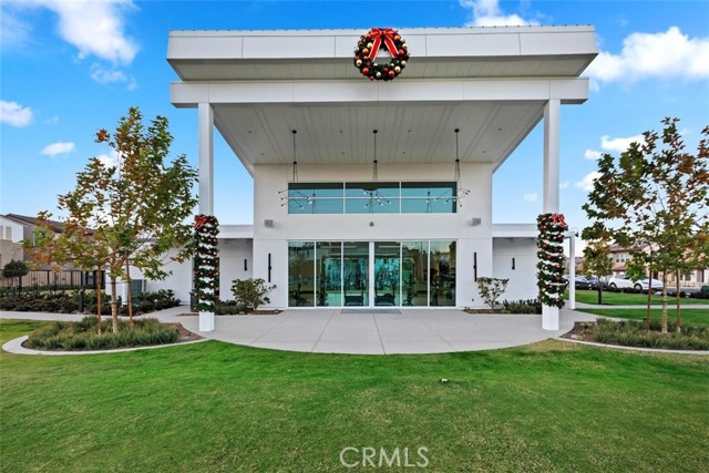2275 Melogold Way, Corona CA: https://media.crmls.org/medias/5f13ef72-40a1-4f6f-bd25-9c140b1cfb0d.jpg
